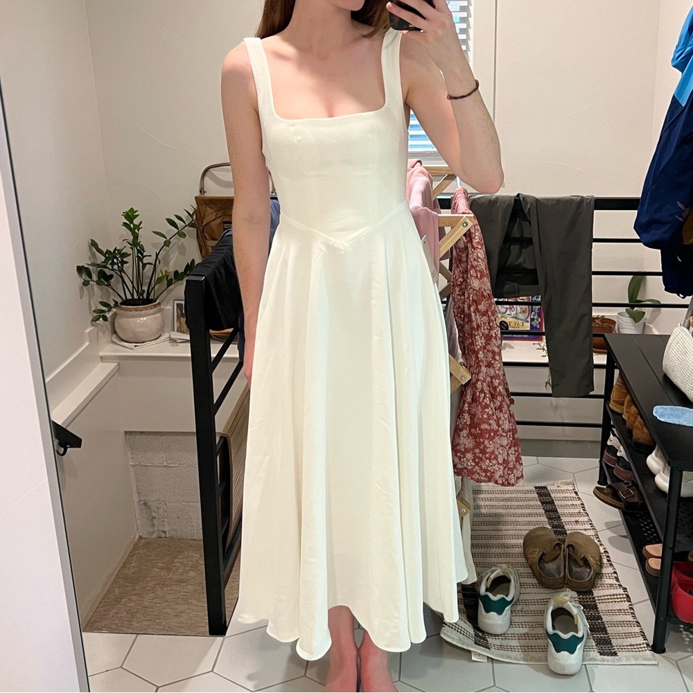 Odd Muse || The Ultimate Muse High Waist Square Neck Midi Dress